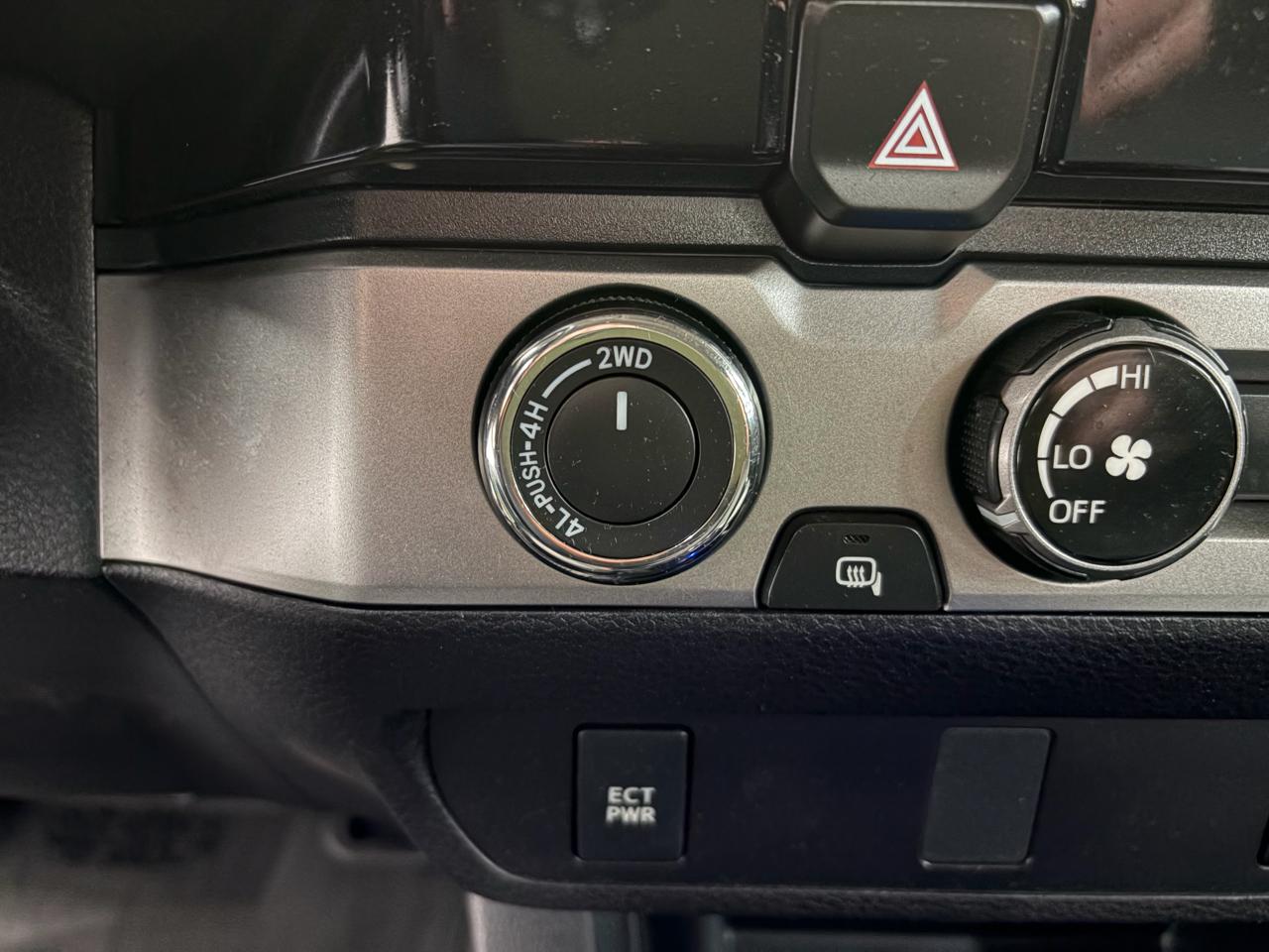 Toyota Tacoma SR Access Cab 4WD at 2017