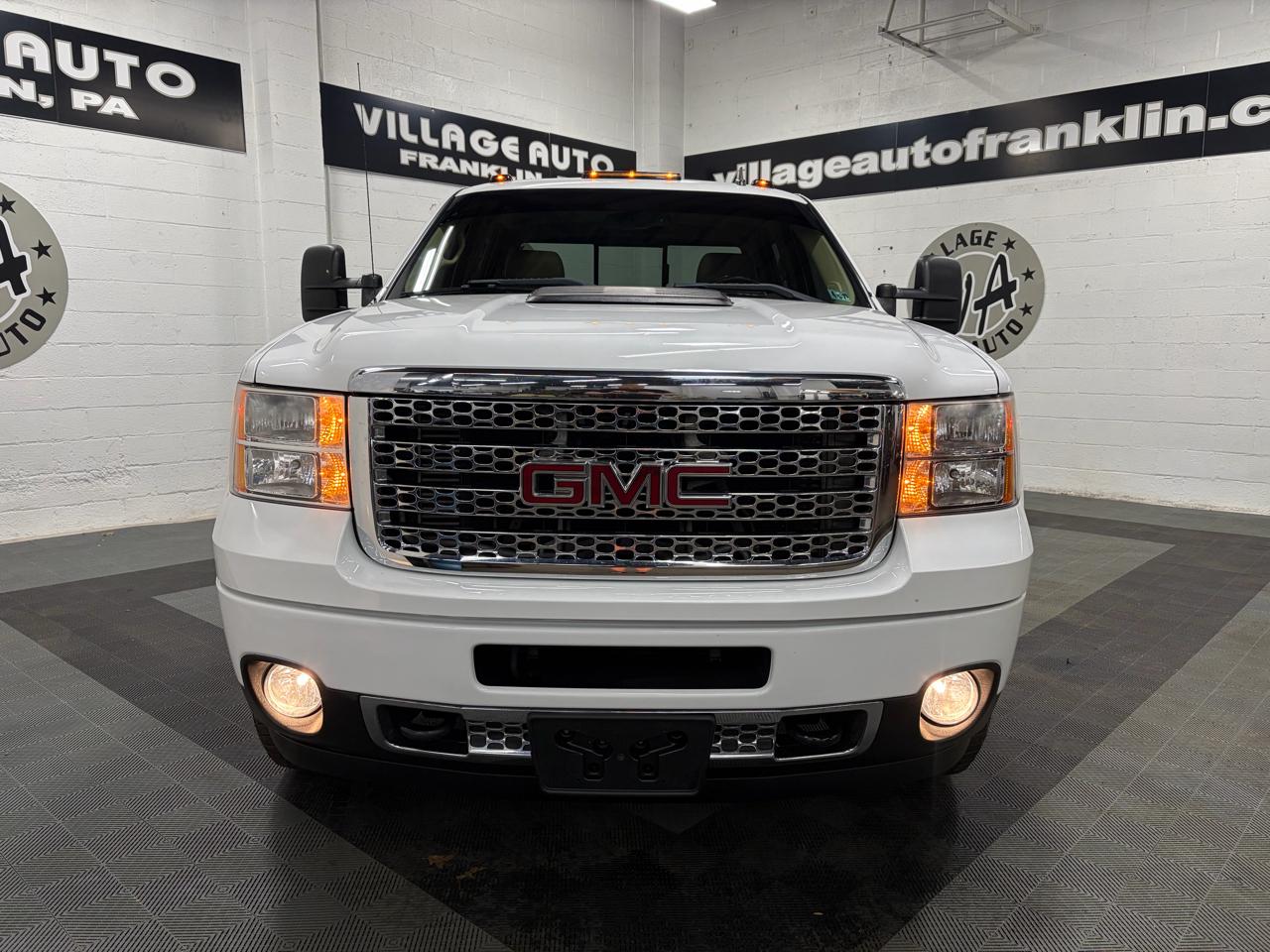 GMC Sierra 2500HD Denali Crew Cab 4WD 2012