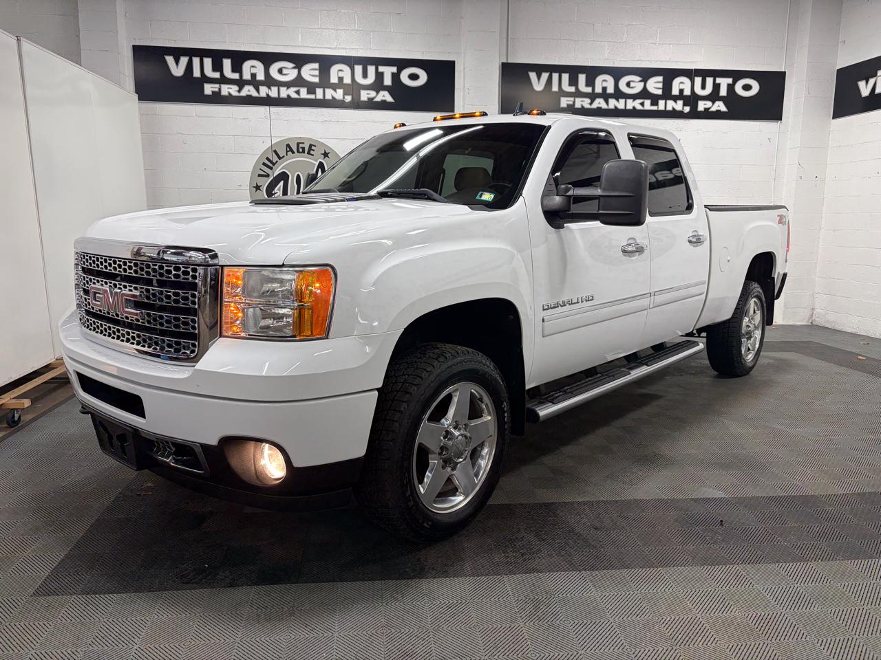 GMC Sierra 2500HD Denali Crew Cab 4WD 2012