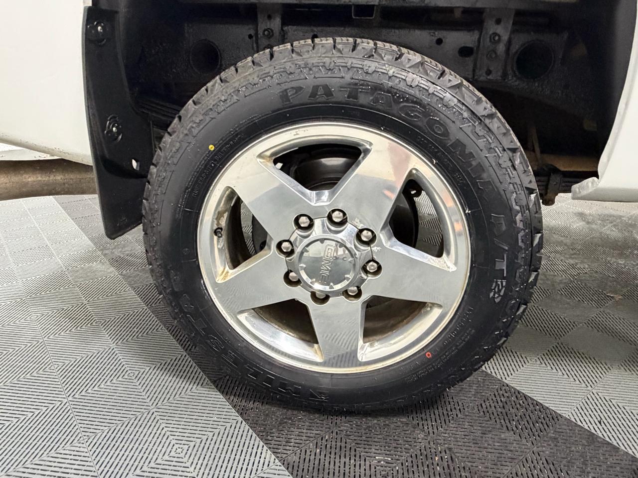 GMC Sierra 2500HD Denali Crew Cab 4WD 2012