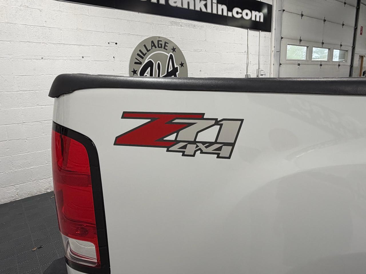 GMC Sierra 2500HD Denali Crew Cab 4WD 2012