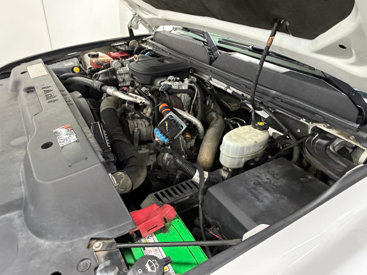 GMC Sierra 2500HD Denali Crew Cab 4WD 2012