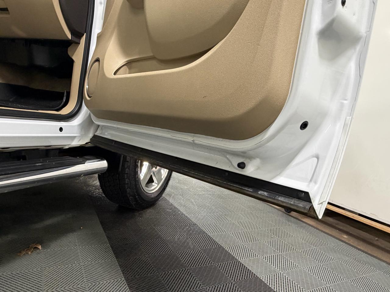 GMC Sierra 2500HD Denali Crew Cab 4WD 2012