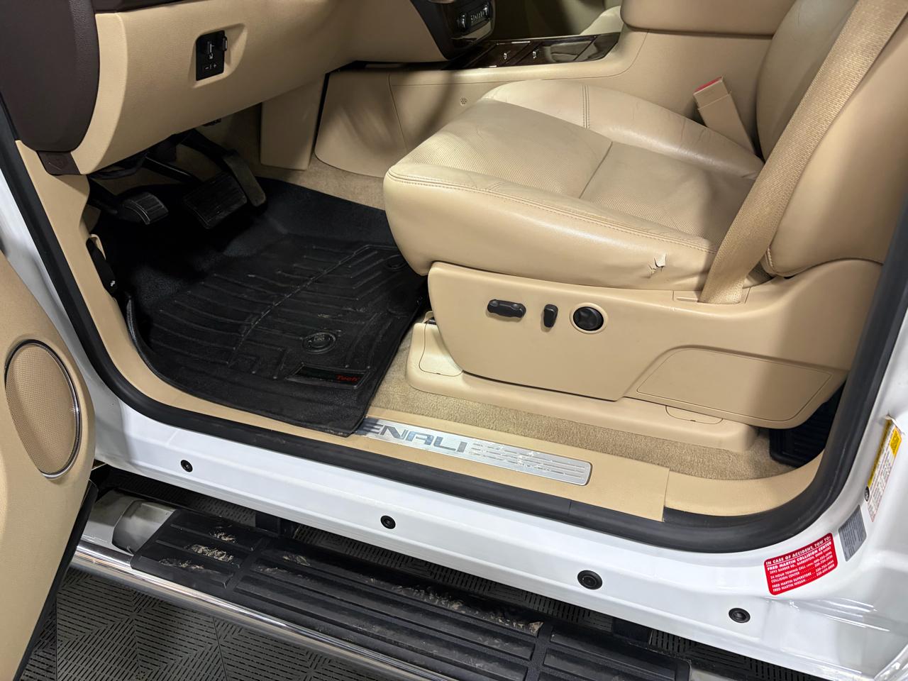 GMC Sierra 2500HD Denali Crew Cab 4WD 2012