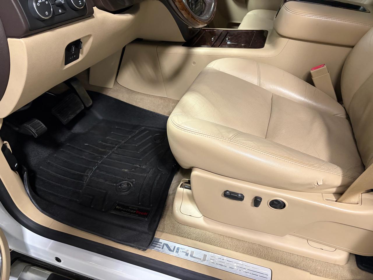 GMC Sierra 2500HD Denali Crew Cab 4WD 2012