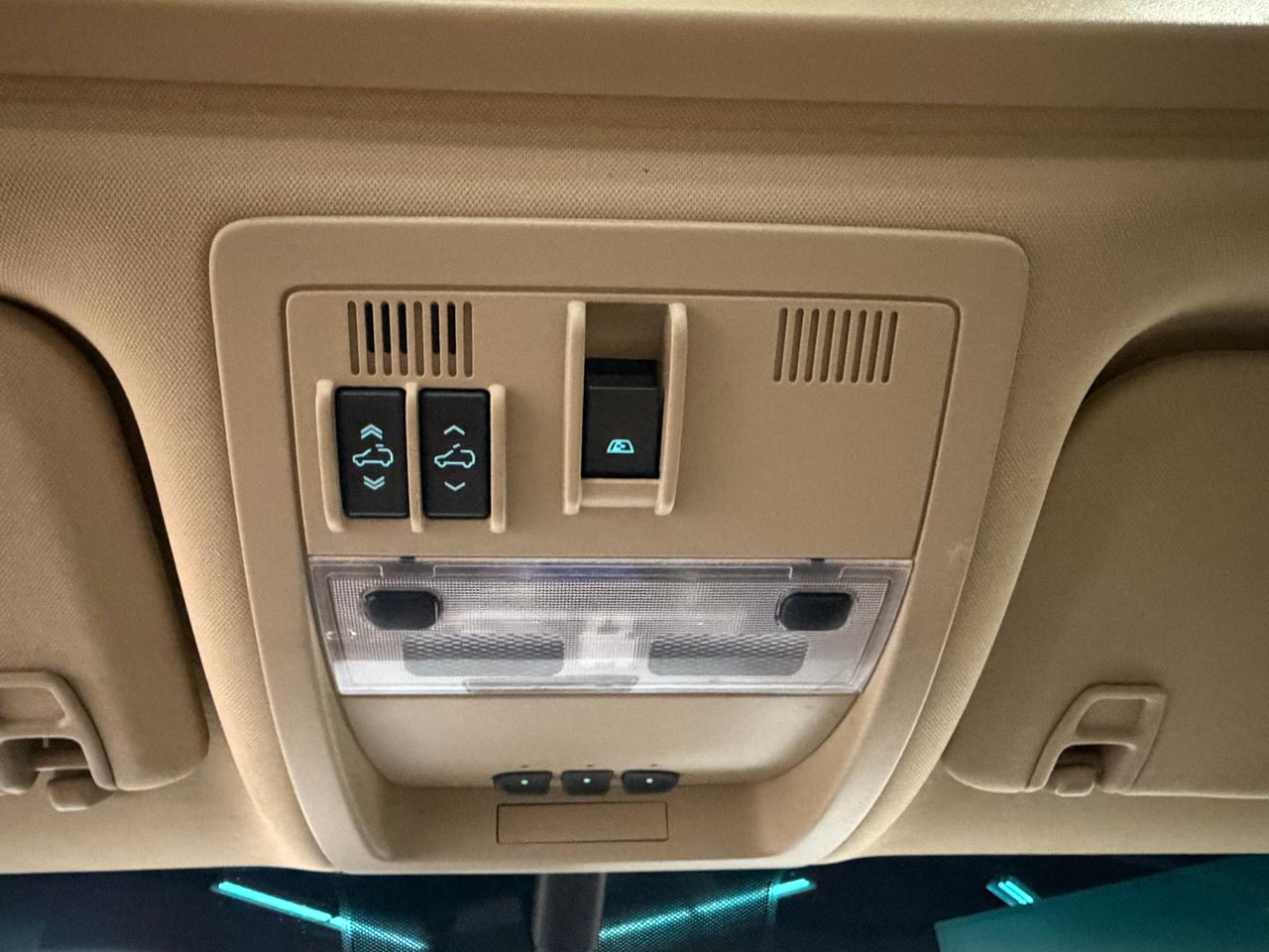 GMC Sierra 2500HD Denali Crew Cab 4WD 2012