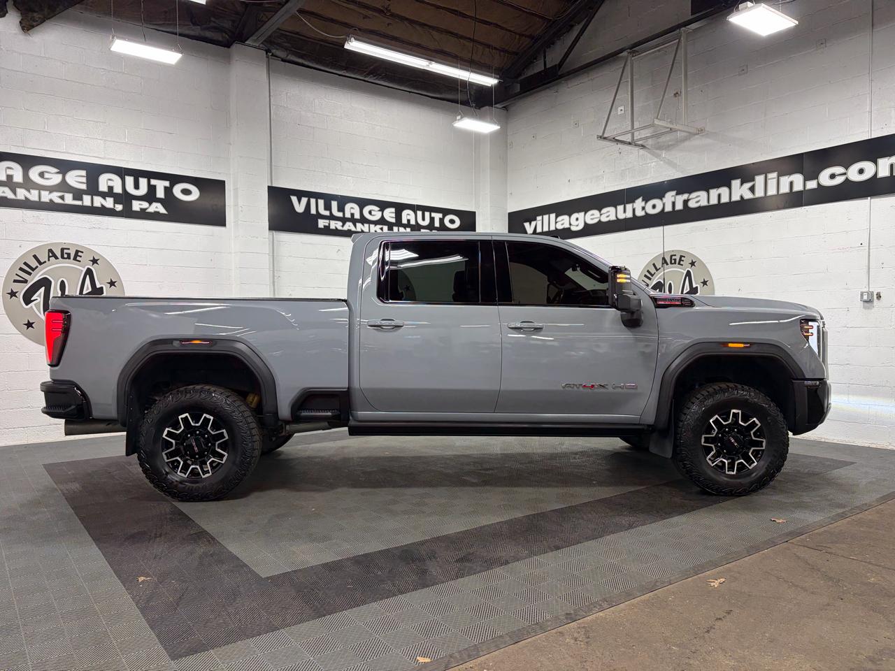 GMC Sierra 2500HD AT4X Crew Cab 4WD 2024