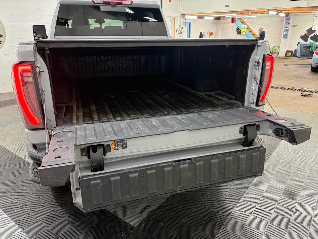 GMC Sierra 2500HD AT4X Crew Cab 4WD 2024