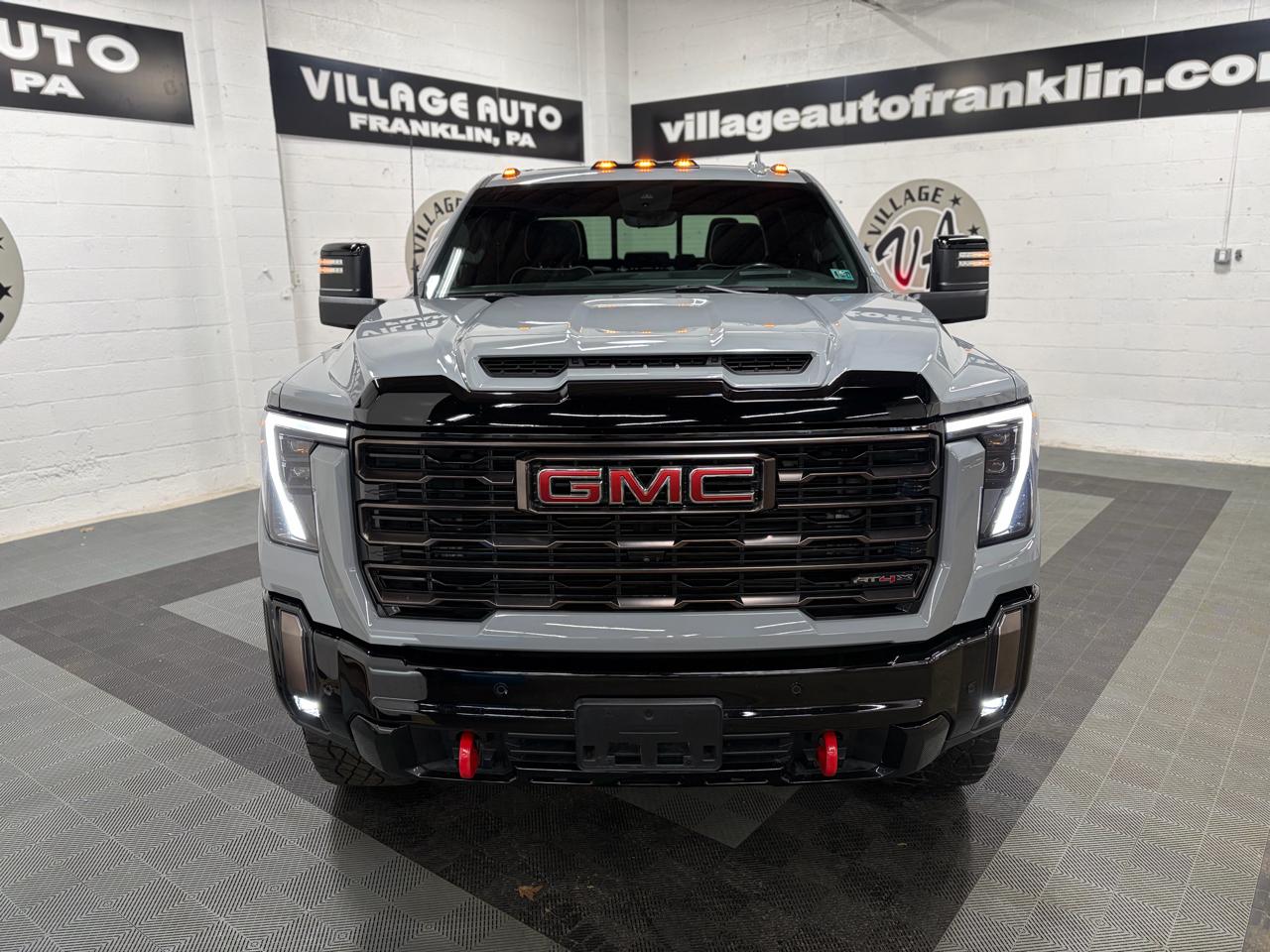 GMC Sierra 2500HD AT4X Crew Cab 4WD 2024