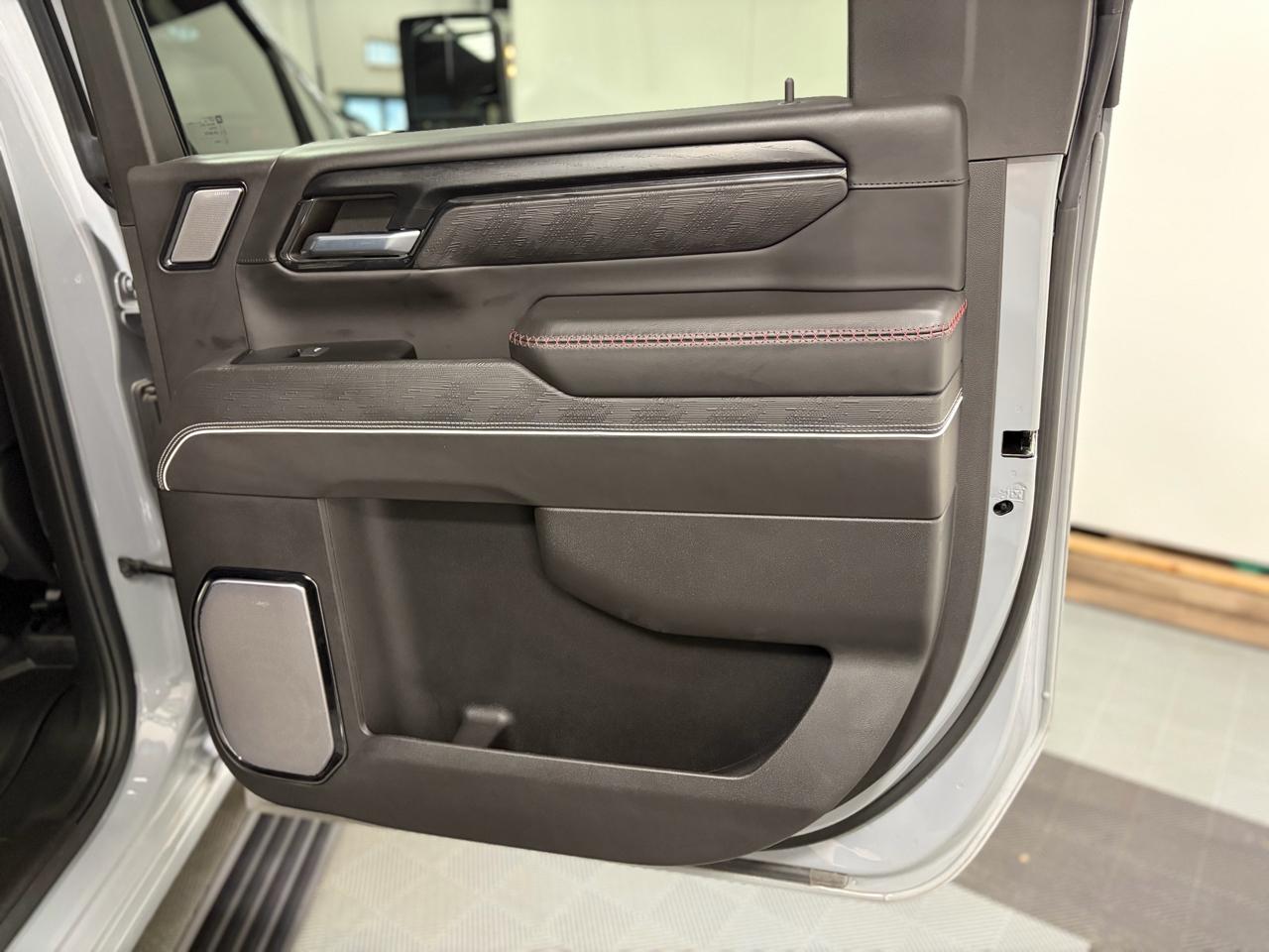 GMC Sierra 2500HD AT4X Crew Cab 4WD 2024