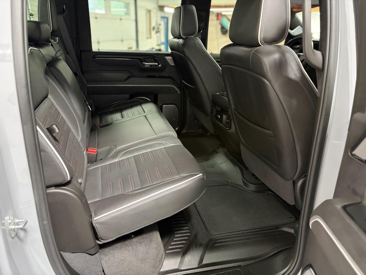 GMC Sierra 2500HD AT4X Crew Cab 4WD 2024