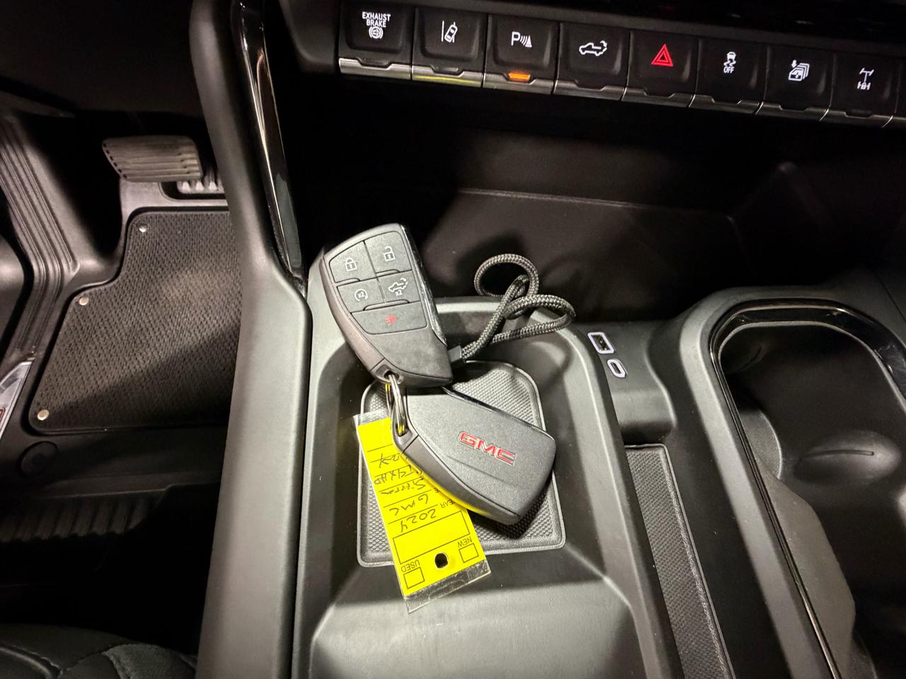 GMC Sierra 2500HD AT4X Crew Cab 4WD 2024