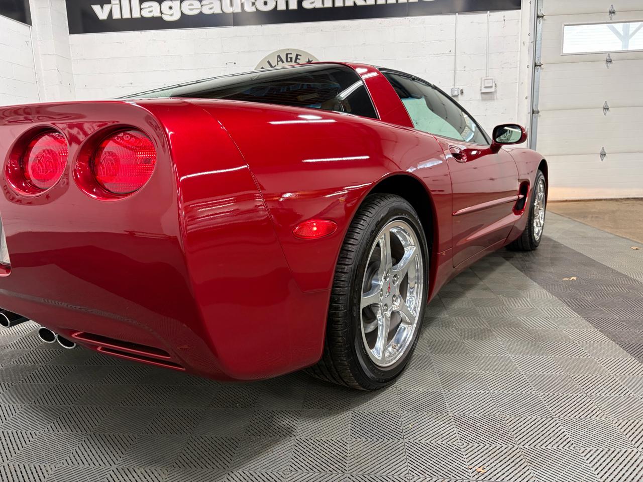 Chevrolet Corvette Coupe 2004