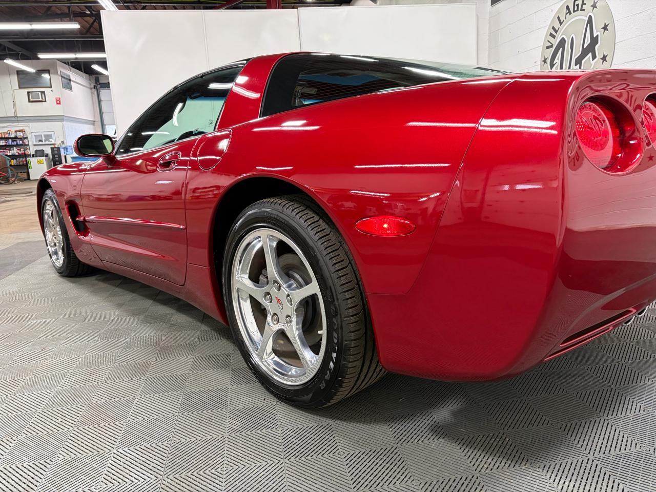 Chevrolet Corvette Coupe 2004