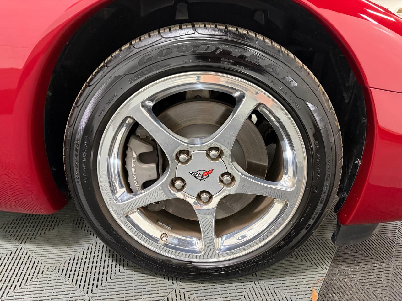 Chevrolet Corvette Coupe 2004
