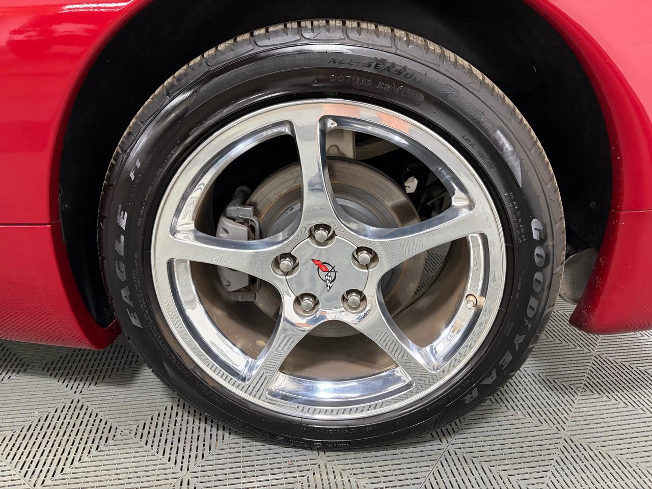 Chevrolet Corvette Coupe 2004