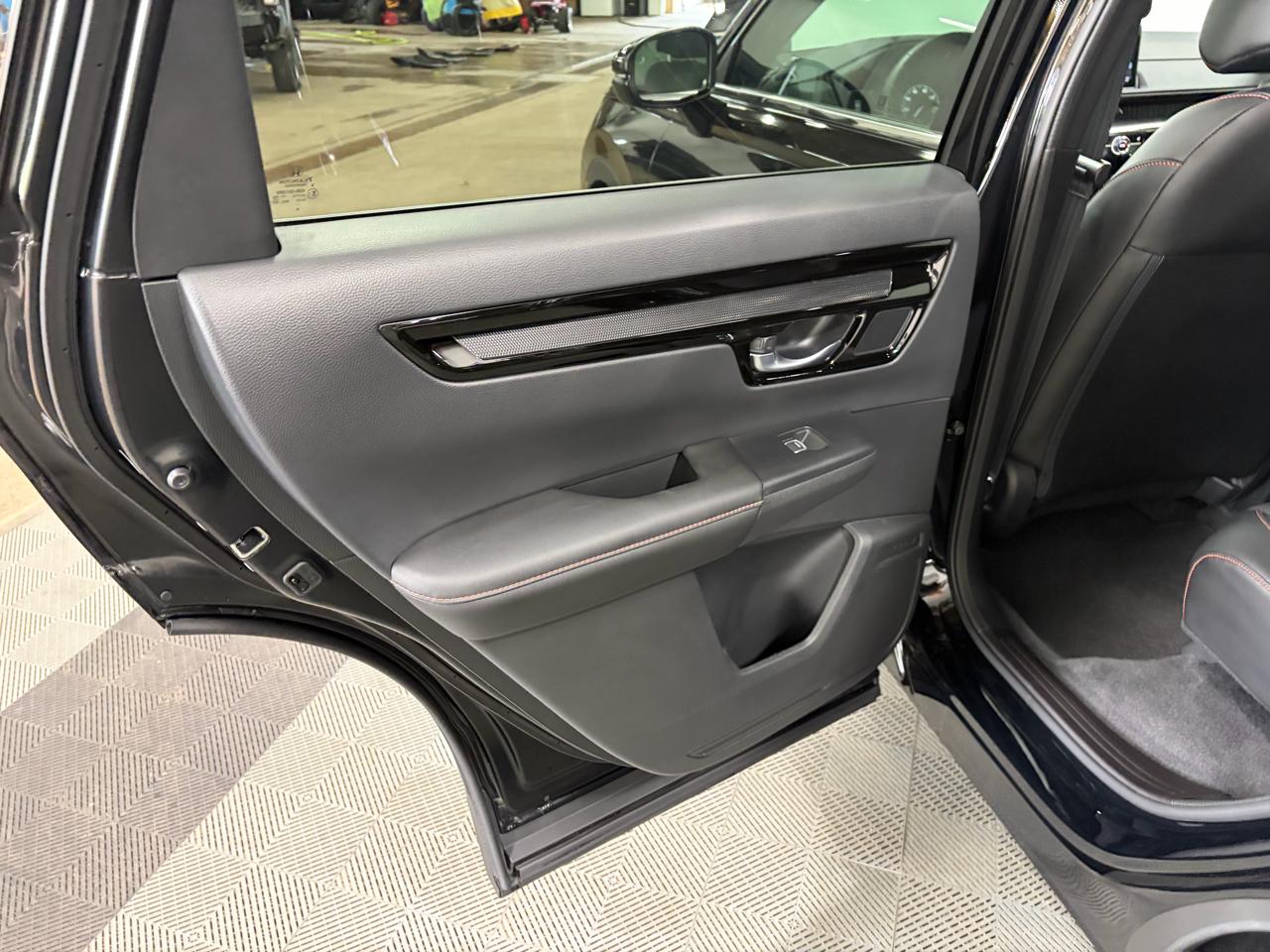 Honda CR-V Hybrid Sport Touring AWD 2025