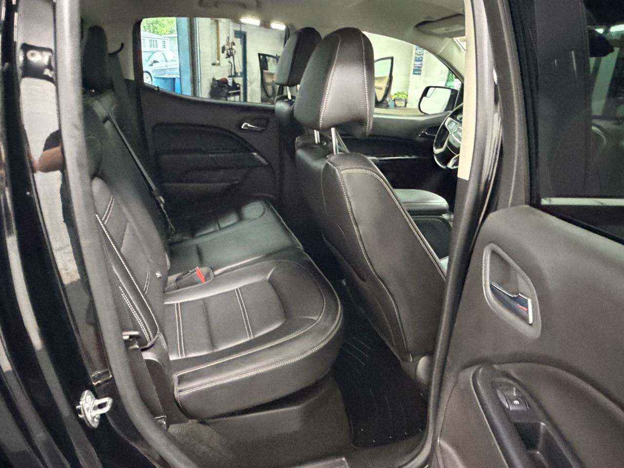 GMC Canyon 4WD Crew Cab Denali 2017
