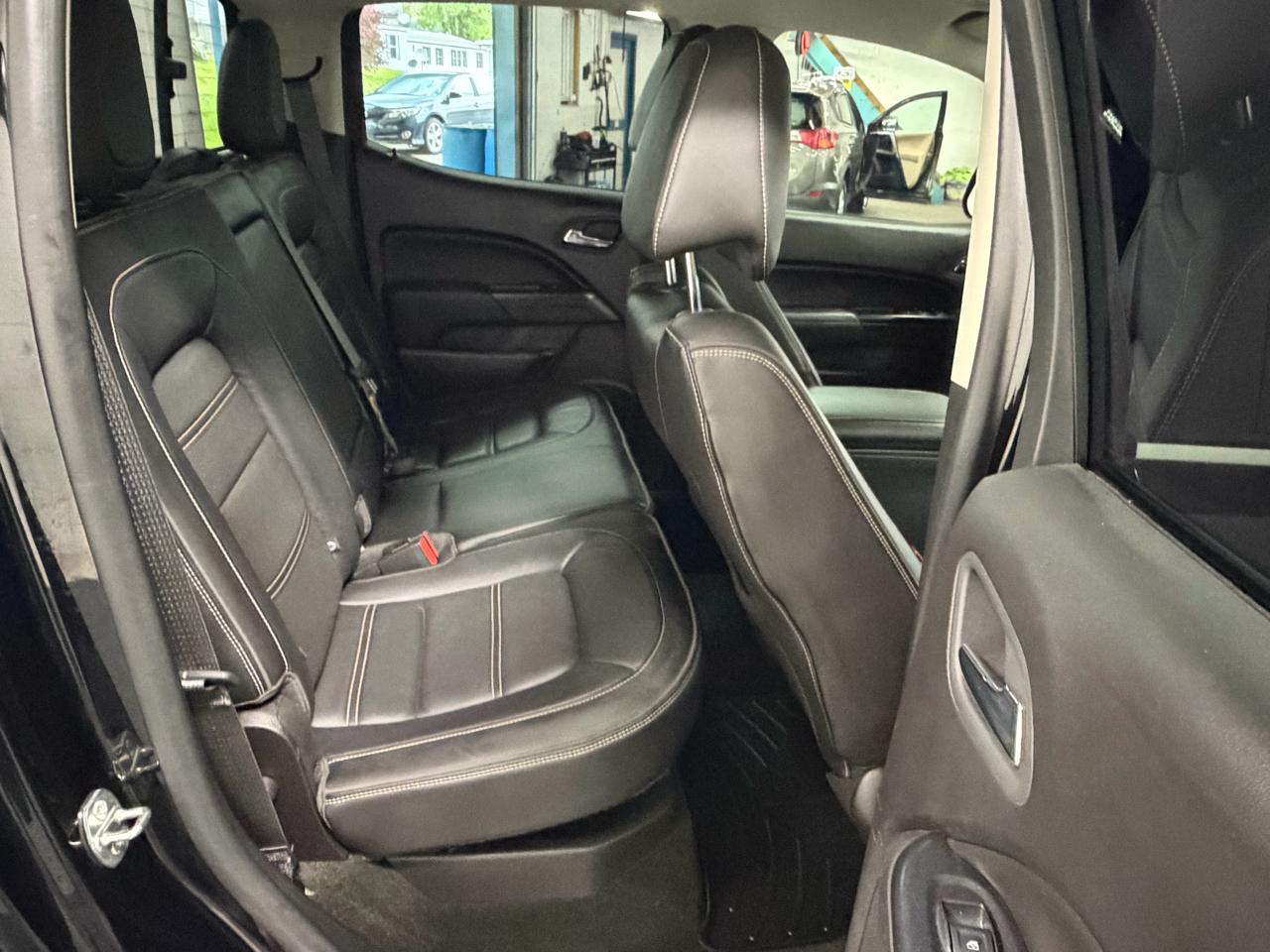 GMC Canyon 4WD Crew Cab Denali 2017
