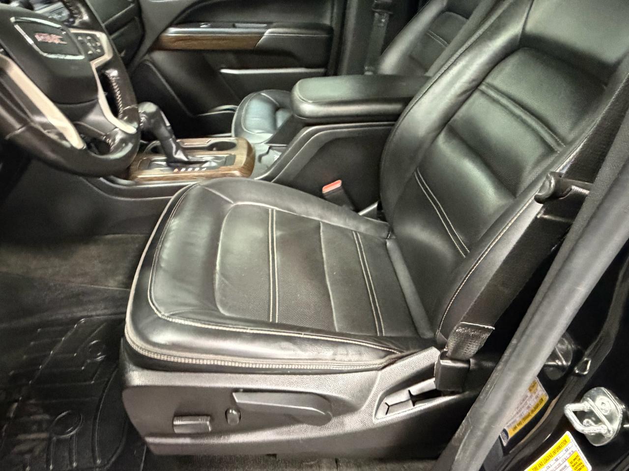 GMC Canyon 4WD Crew Cab Denali 2017