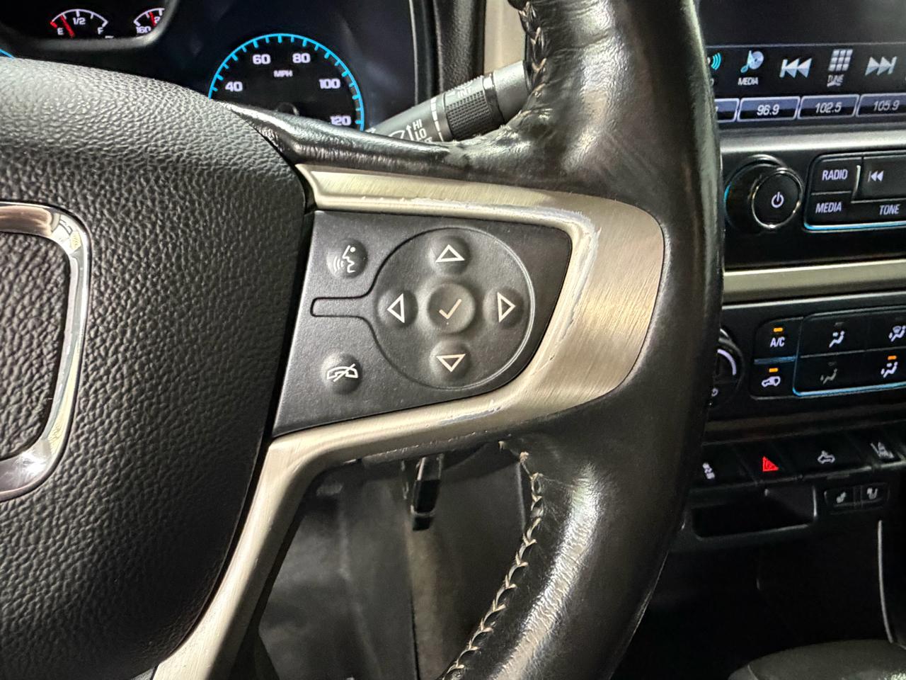 GMC Canyon 4WD Crew Cab Denali 2017