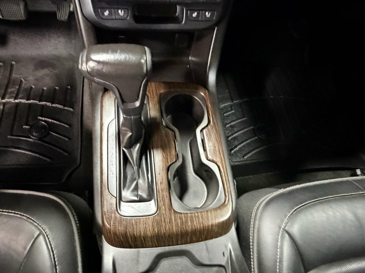 GMC Canyon 4WD Crew Cab Denali 2017