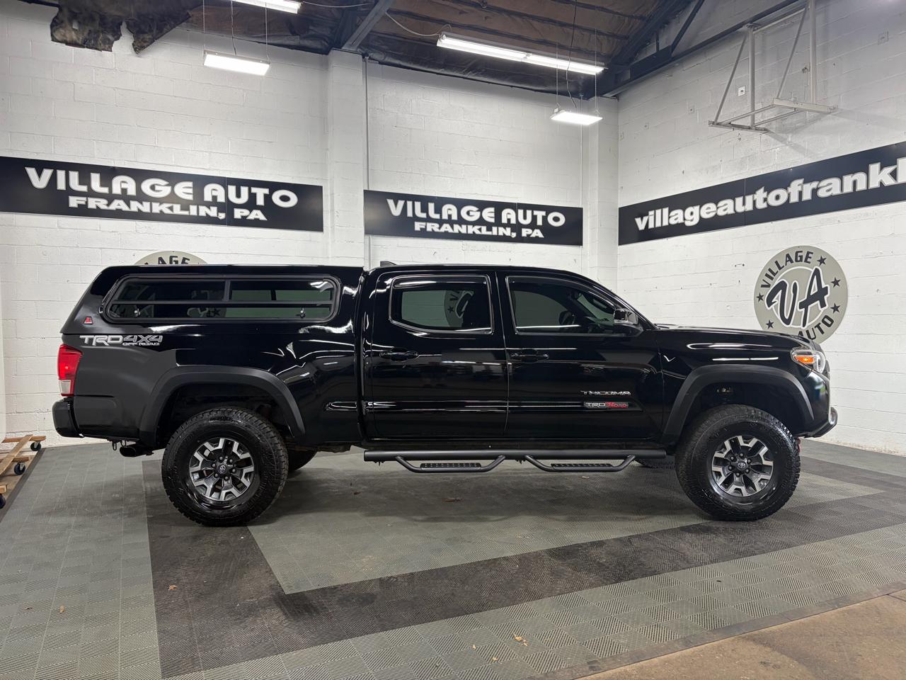 Toyota Tacoma 4WD Double Cab V6 AT TRD Off Road (Natl) 2017