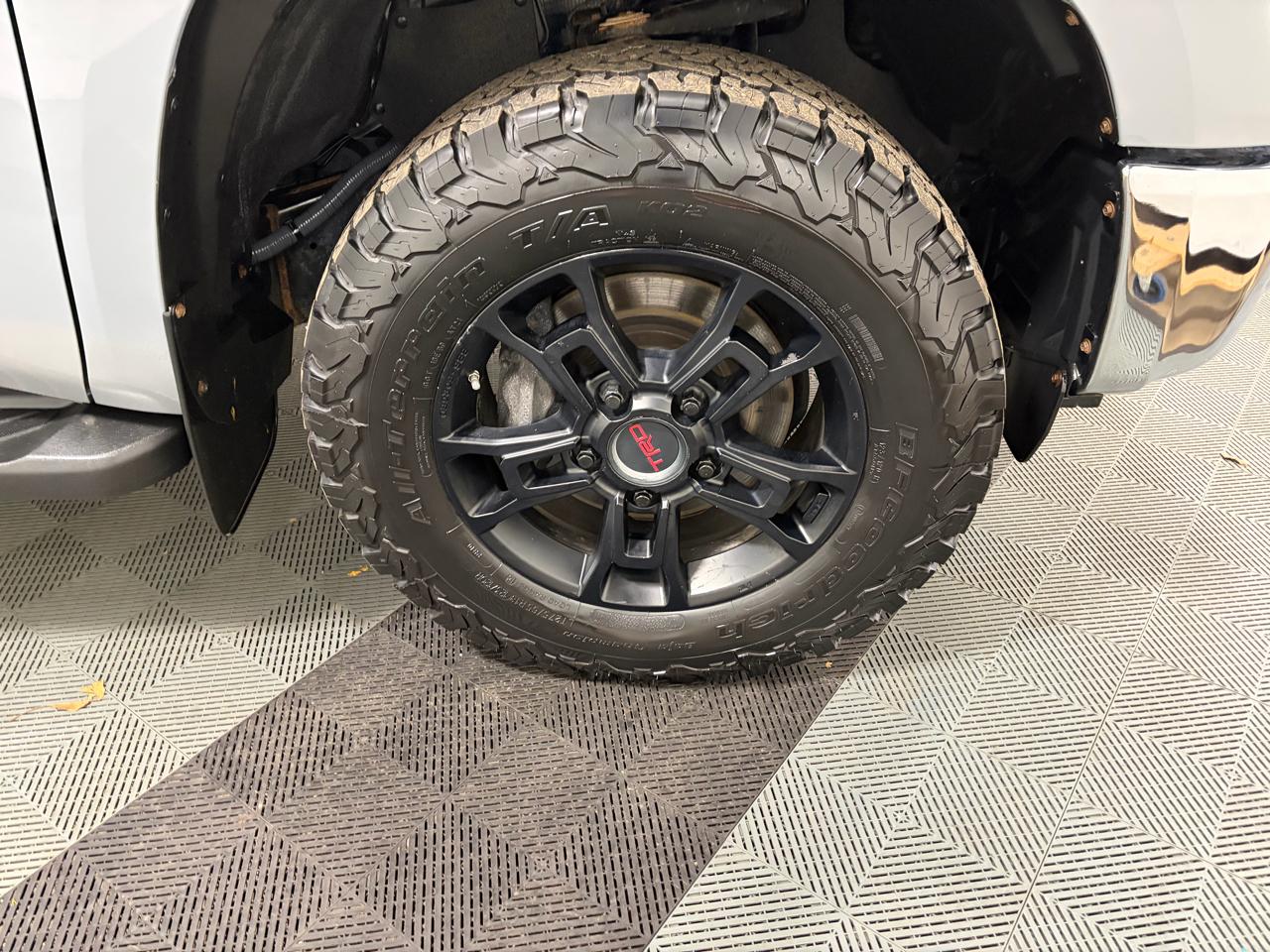 Toyota Tundra SR5 5.7L V8 CrewMax 4WD 2020