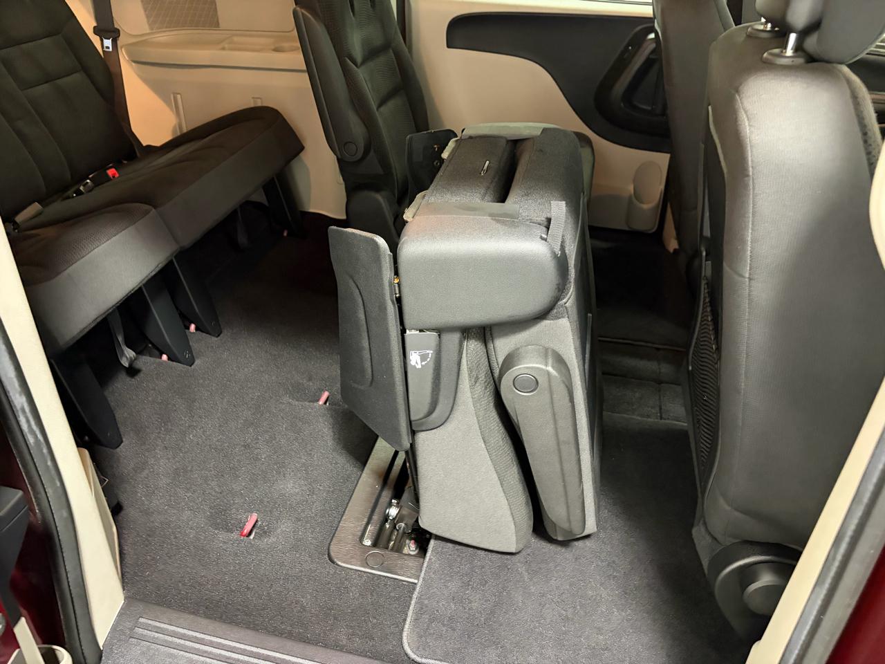 Dodge Grand Caravan SE 2019