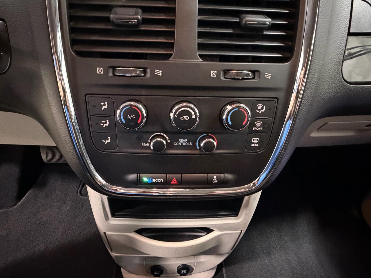 Dodge Grand Caravan SE 2019