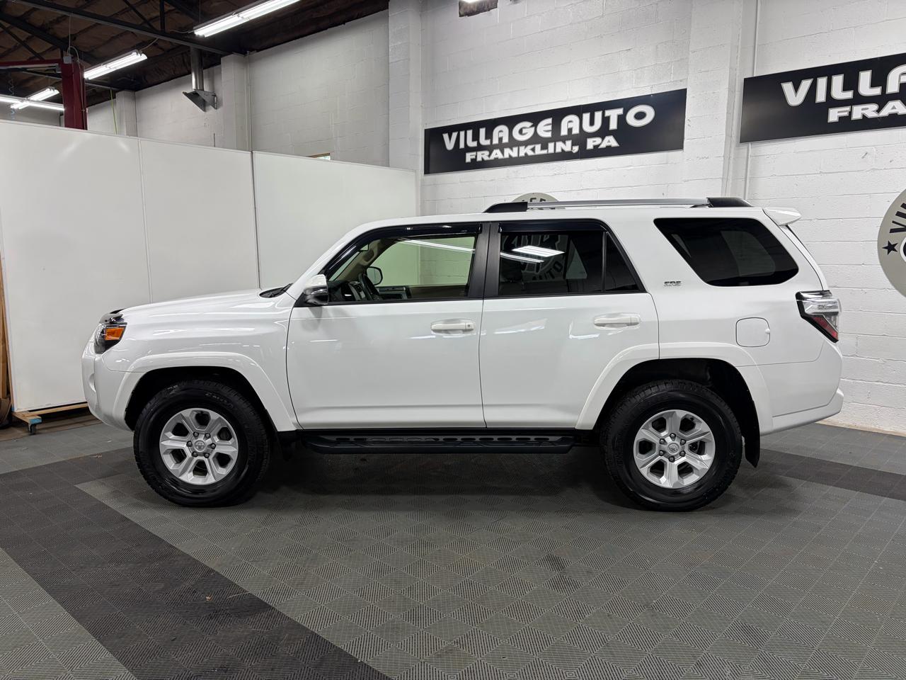 Toyota 4Runner SR5 Premium 4WD 2022