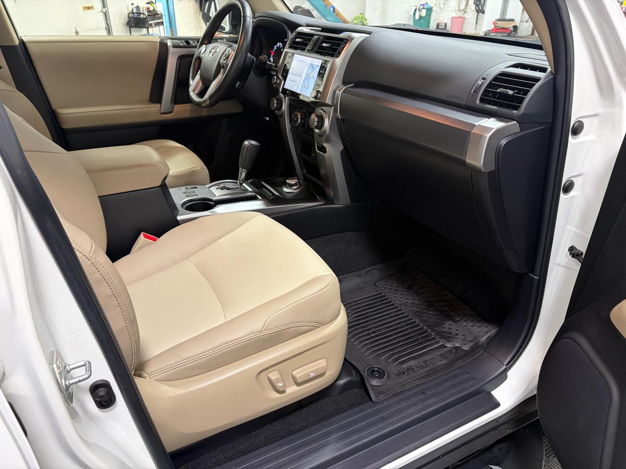 Toyota 4Runner SR5 Premium 4WD 2022