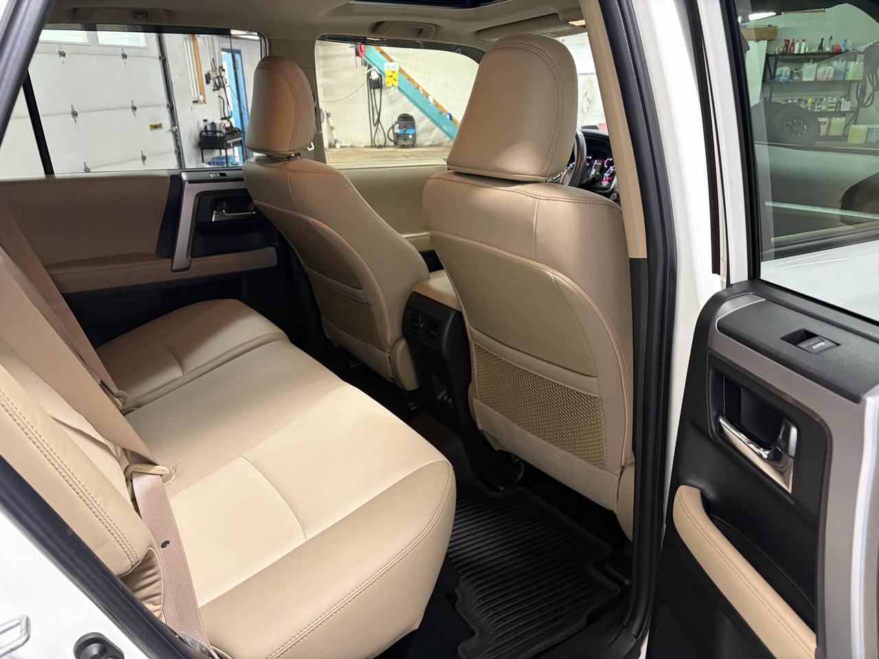 Toyota 4Runner SR5 Premium 4WD 2022