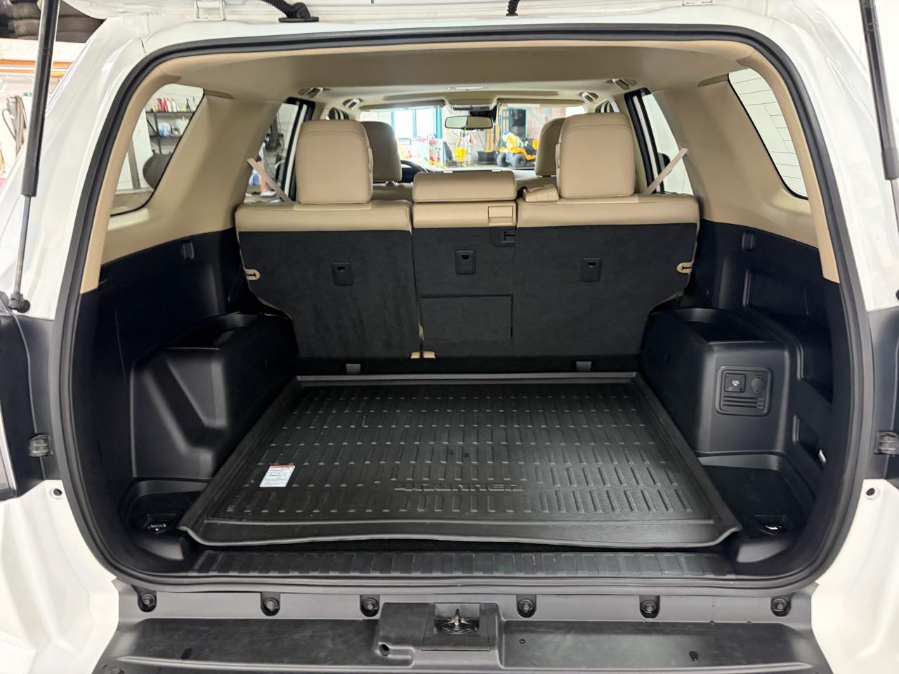 Toyota 4Runner SR5 Premium 4WD 2022