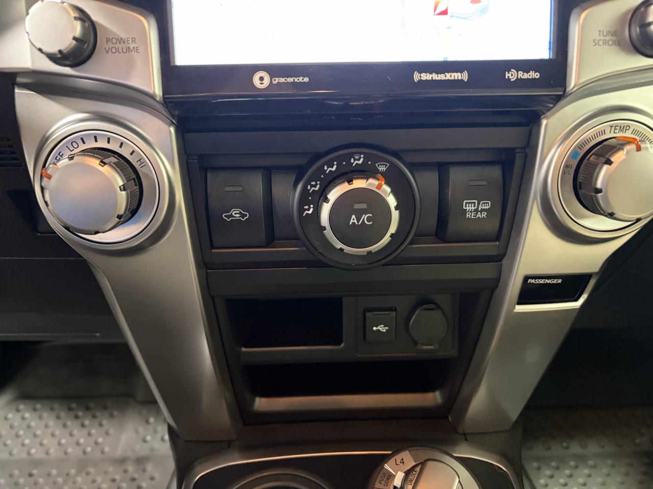 Toyota 4Runner SR5 Premium 4WD 2022