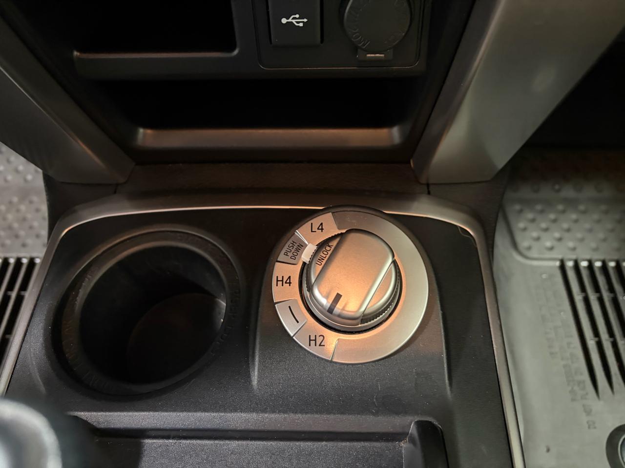 Toyota 4Runner SR5 Premium 4WD 2022