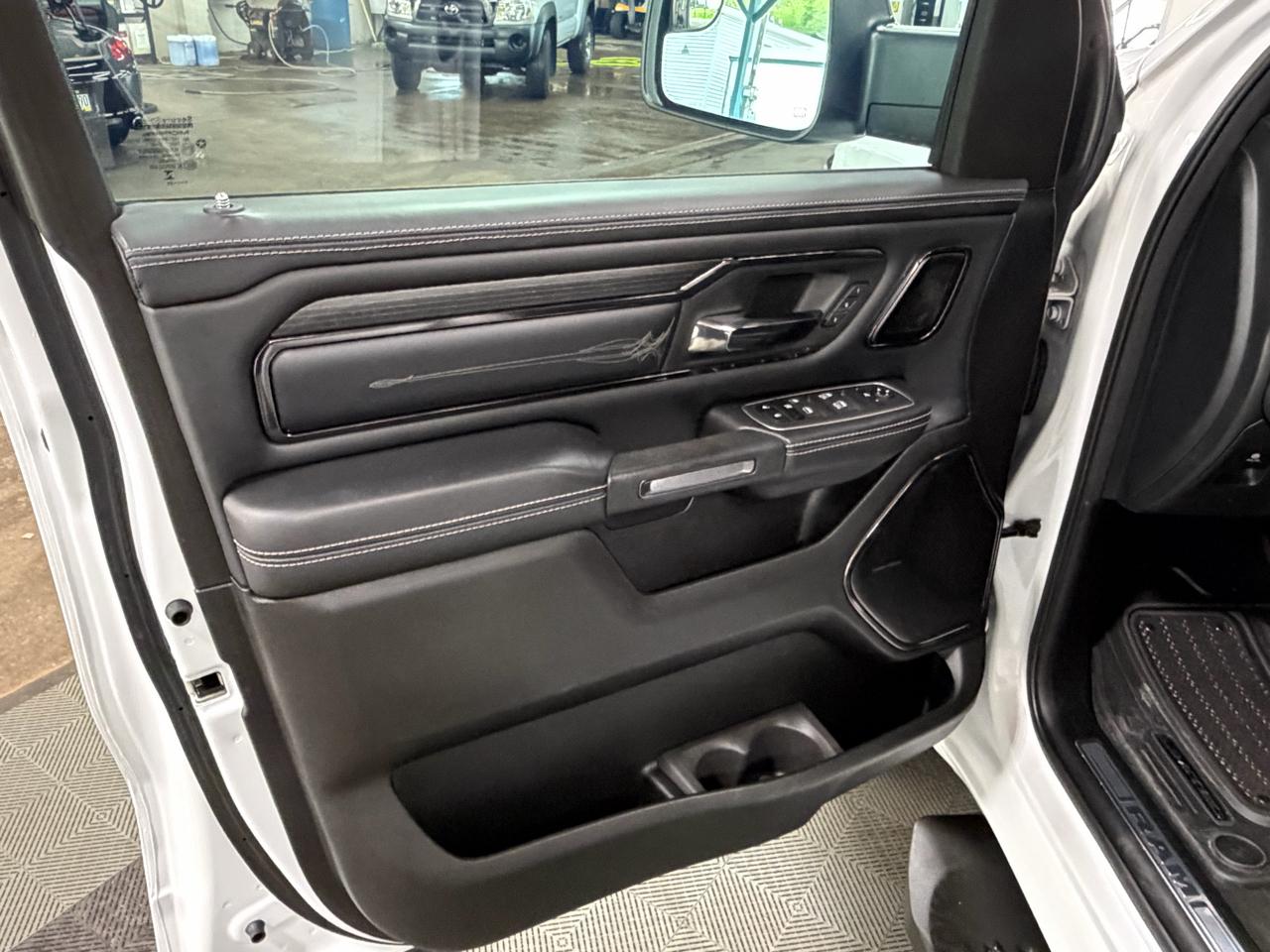 RAM 1500 Limited Crew Cab SWB 4WD 2023