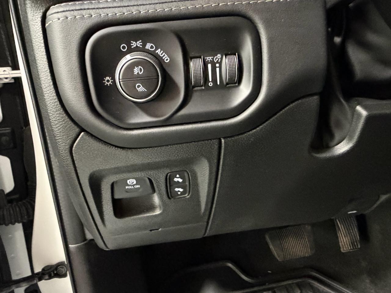RAM 1500 Limited Crew Cab SWB 4WD 2023