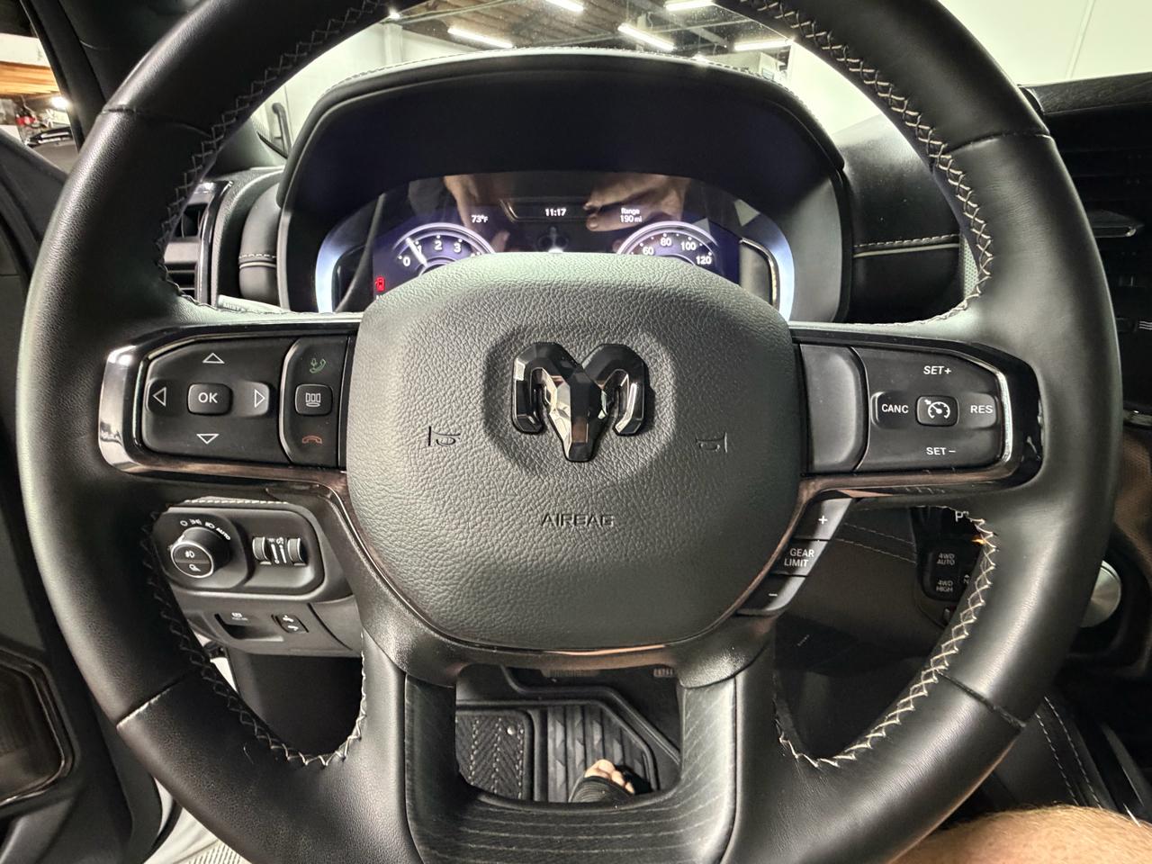 RAM 1500 Limited Crew Cab SWB 4WD 2023