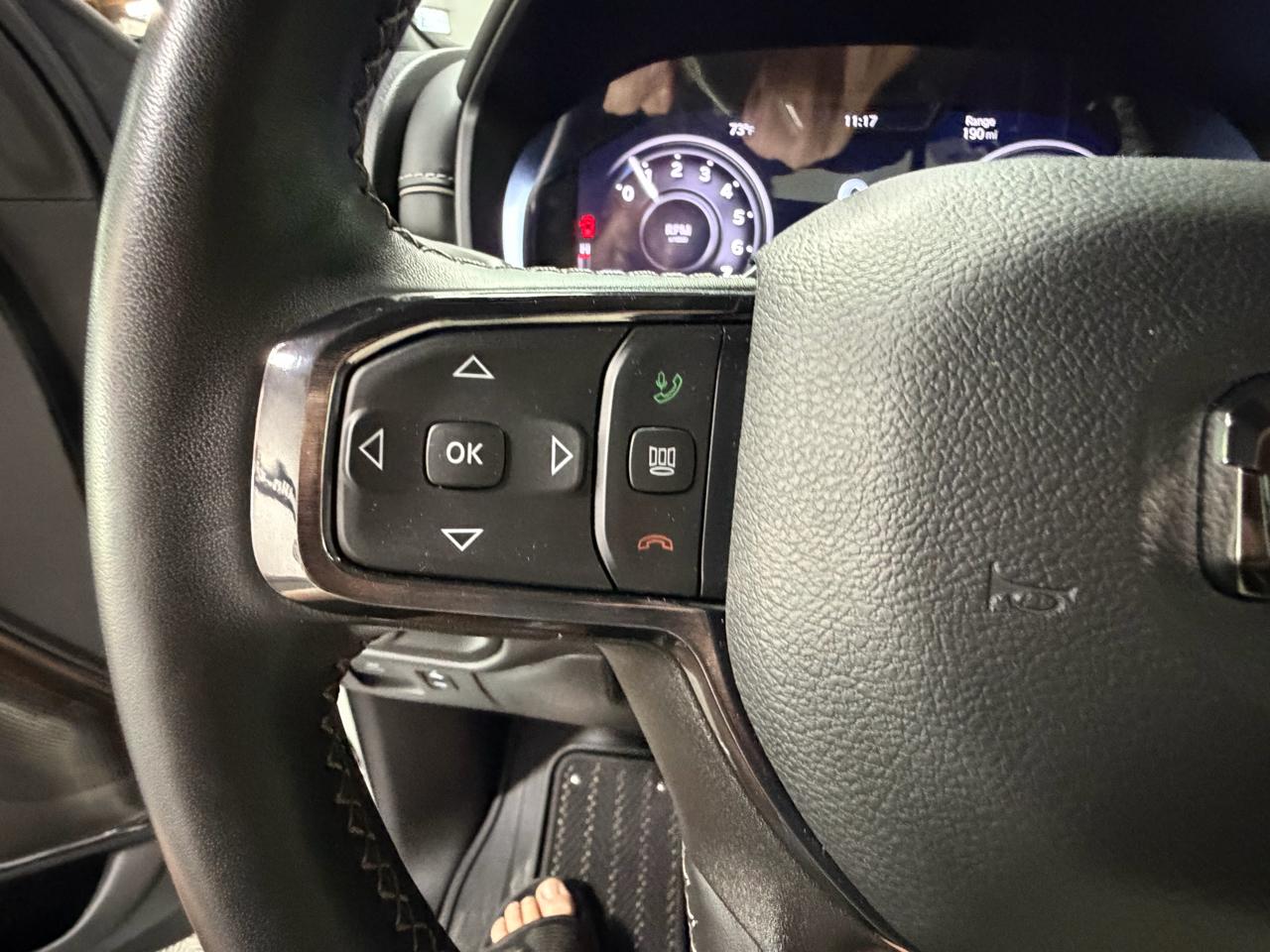 RAM 1500 Limited Crew Cab SWB 4WD 2023