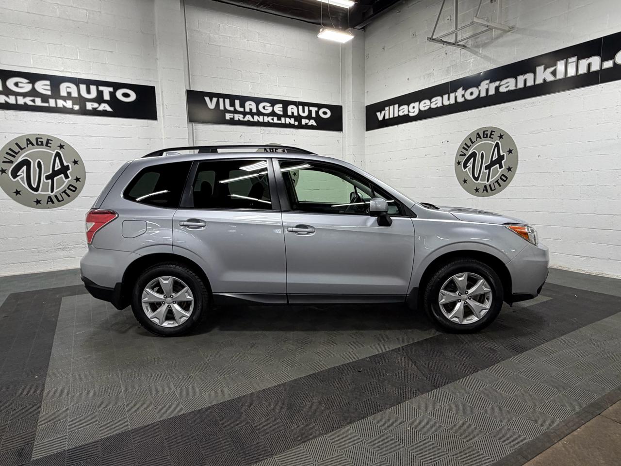 Subaru Forester 2.5i Premium PZEV CVT 2016