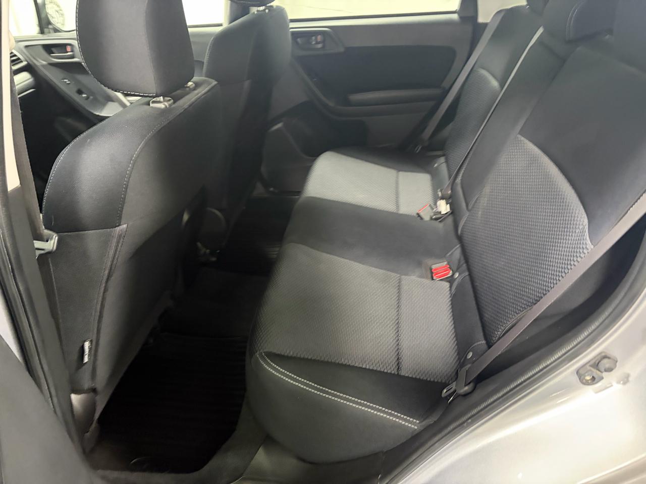 Subaru Forester 2.5i Premium PZEV CVT 2016