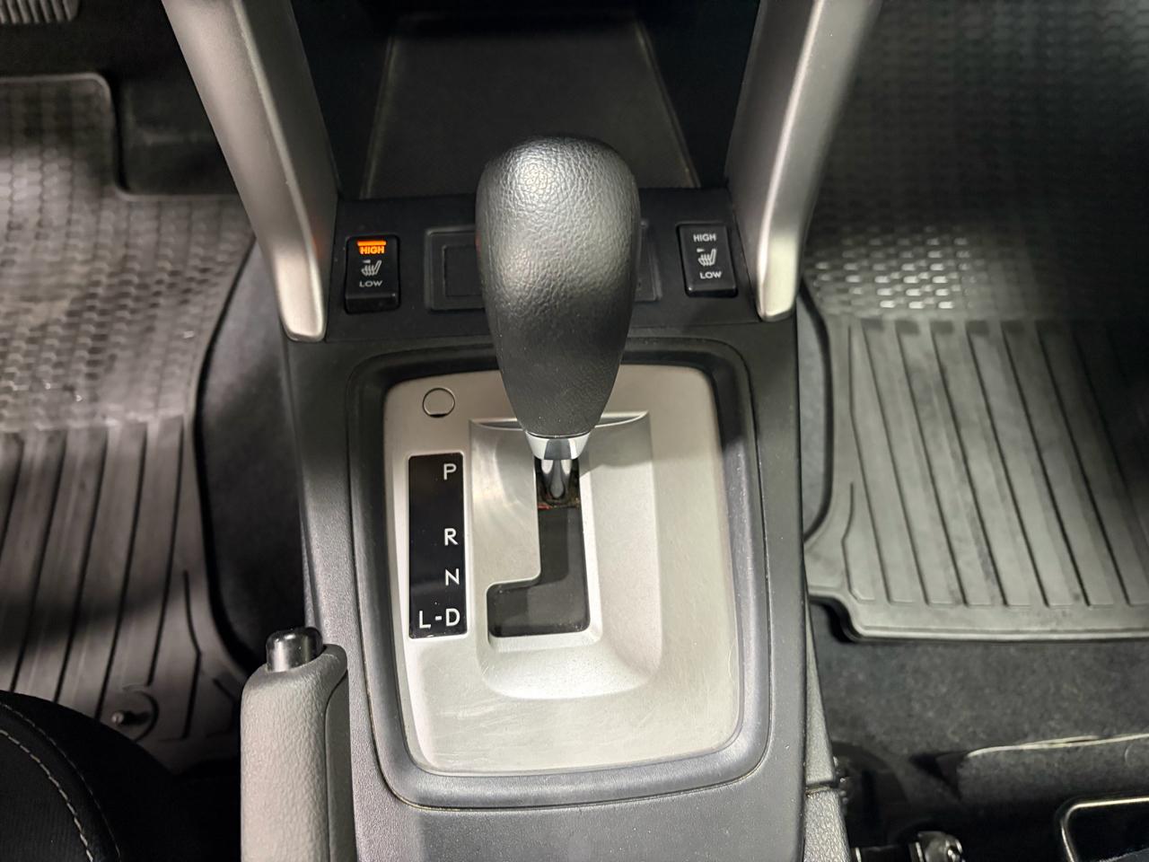 Subaru Forester 2.5i Premium PZEV CVT 2016