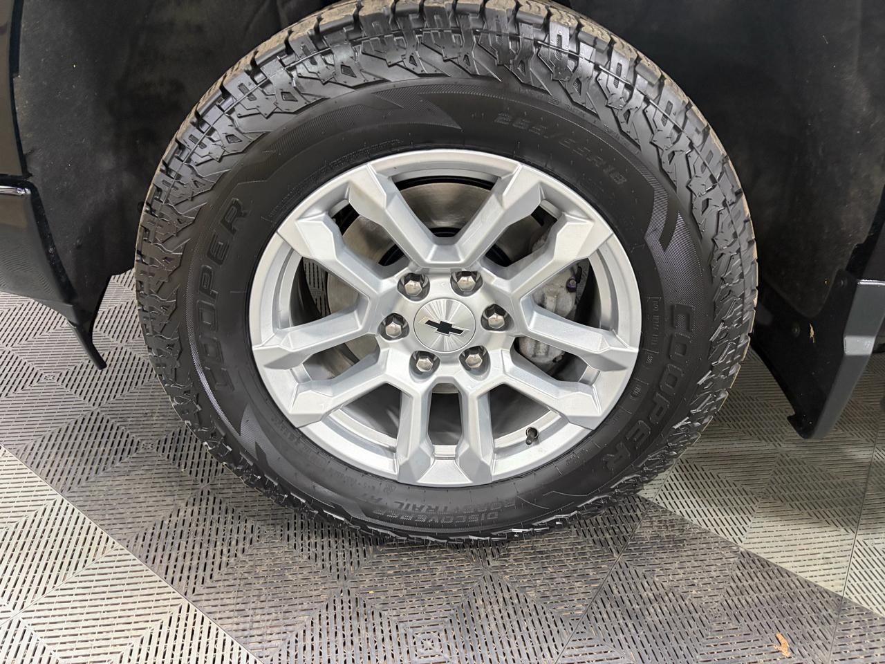 Chevrolet Silverado 1500 RST Crew Cab 4WD 2022