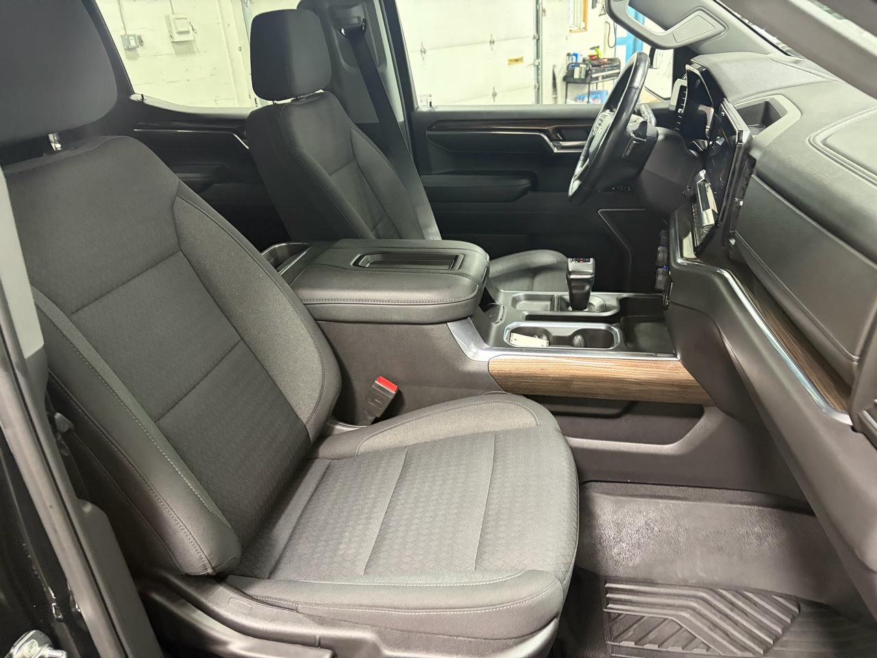 Chevrolet Silverado 1500 RST Crew Cab 4WD 2022