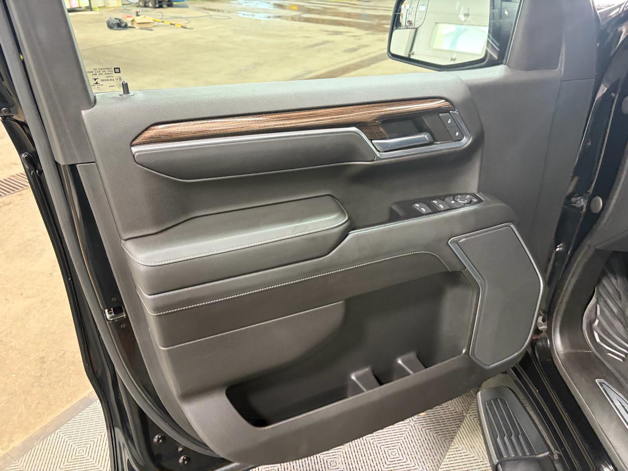 Chevrolet Silverado 1500 RST Crew Cab 4WD 2022