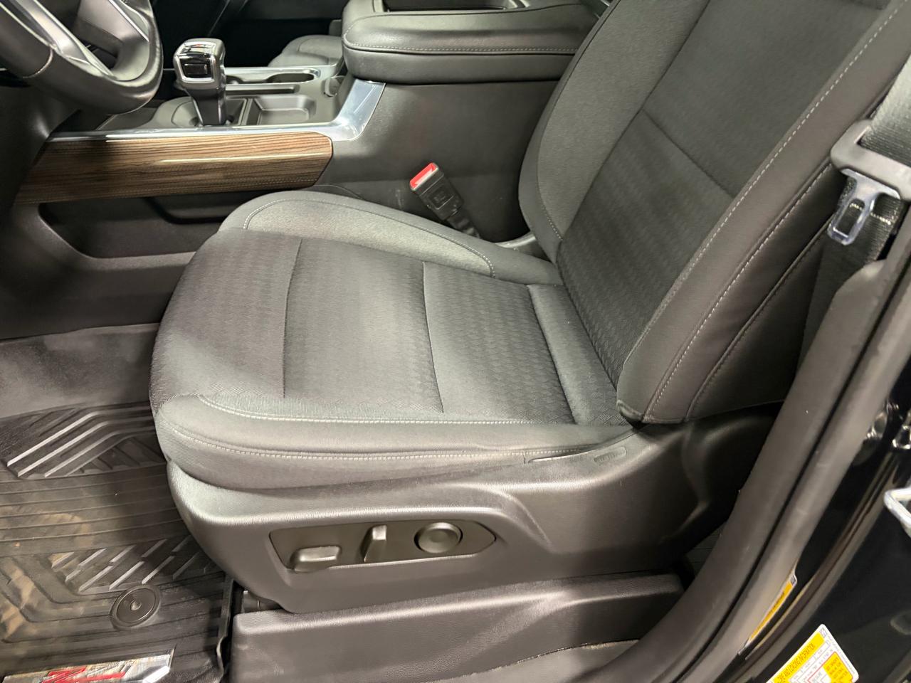 Chevrolet Silverado 1500 RST Crew Cab 4WD 2022