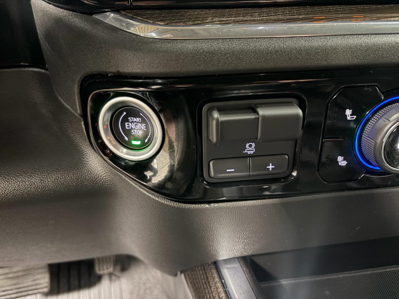 Chevrolet Silverado 1500 RST Crew Cab 4WD 2022