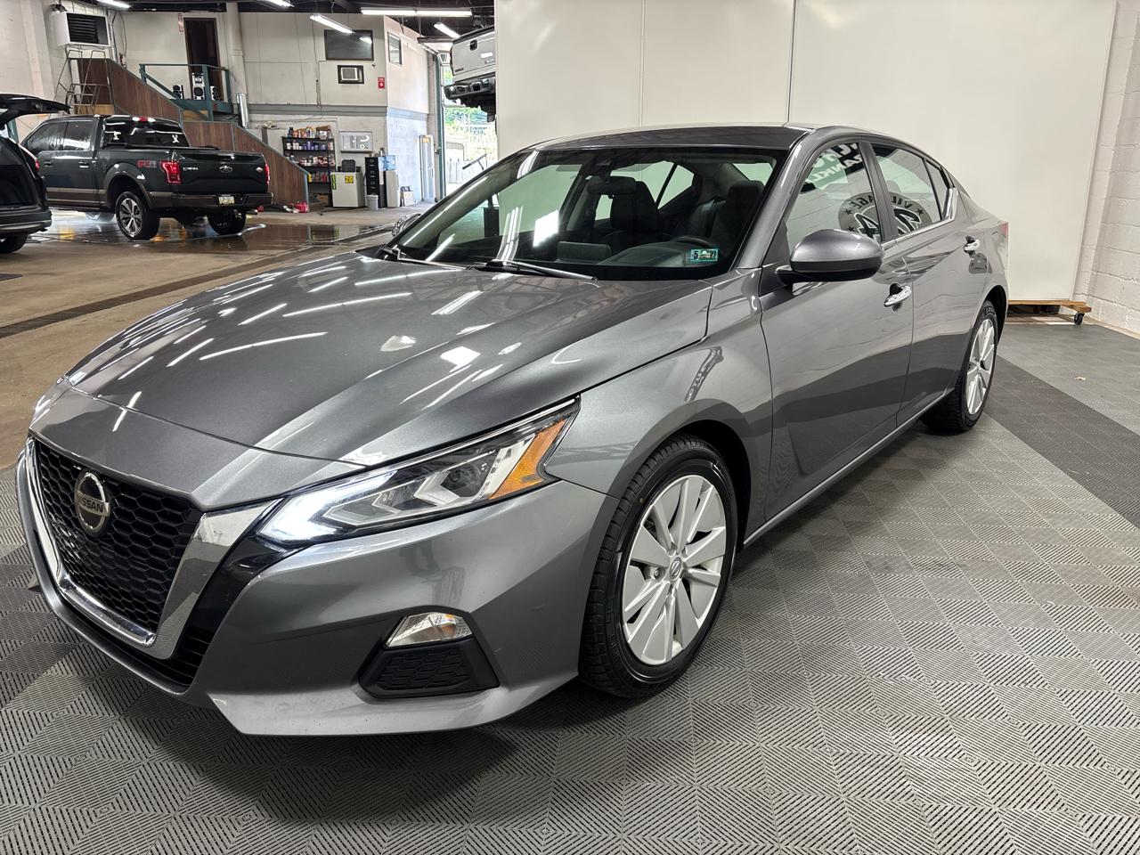 Nissan Altima 2.5 SV 2022