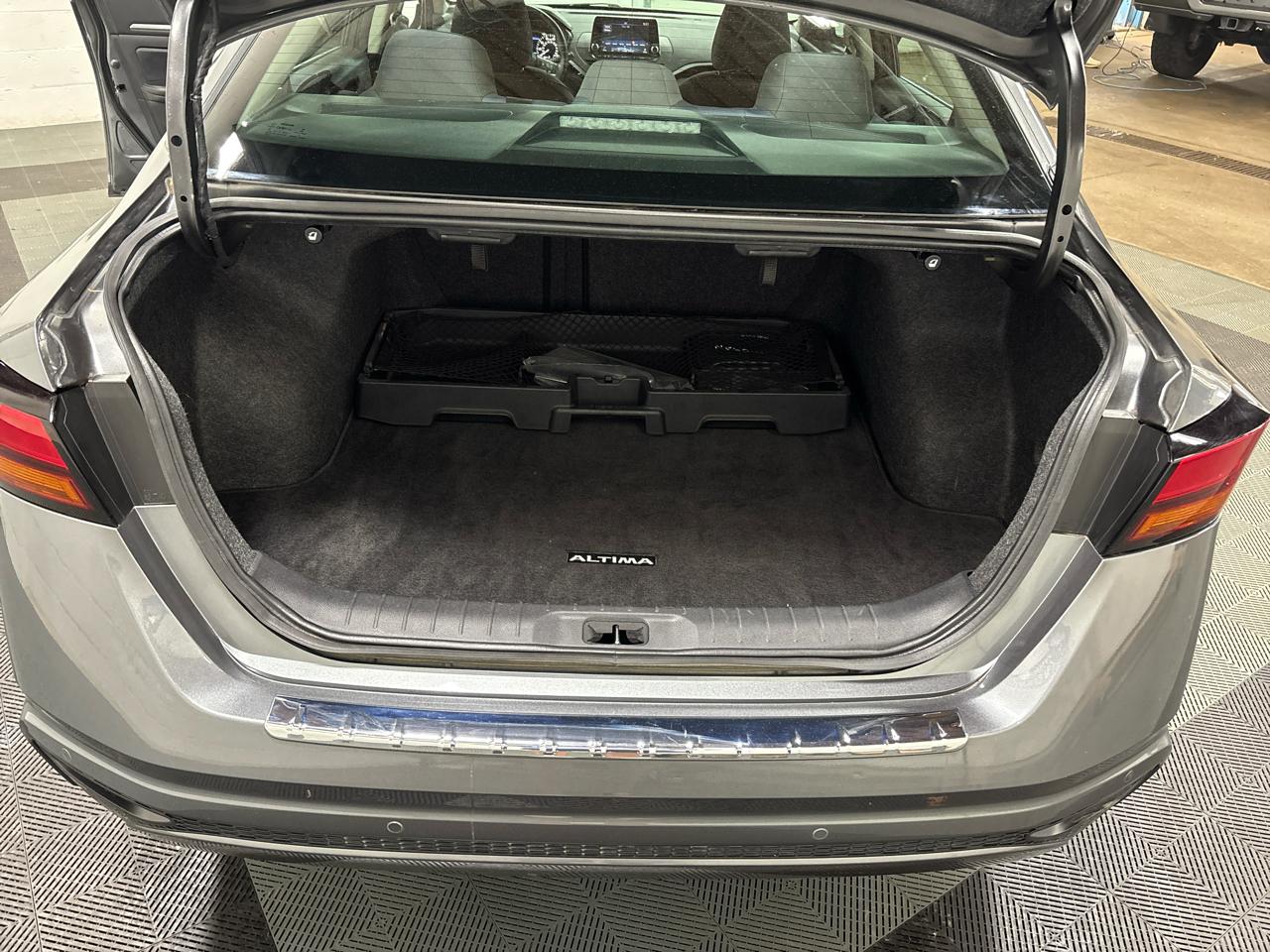 Nissan Altima 2.5 SV 2022